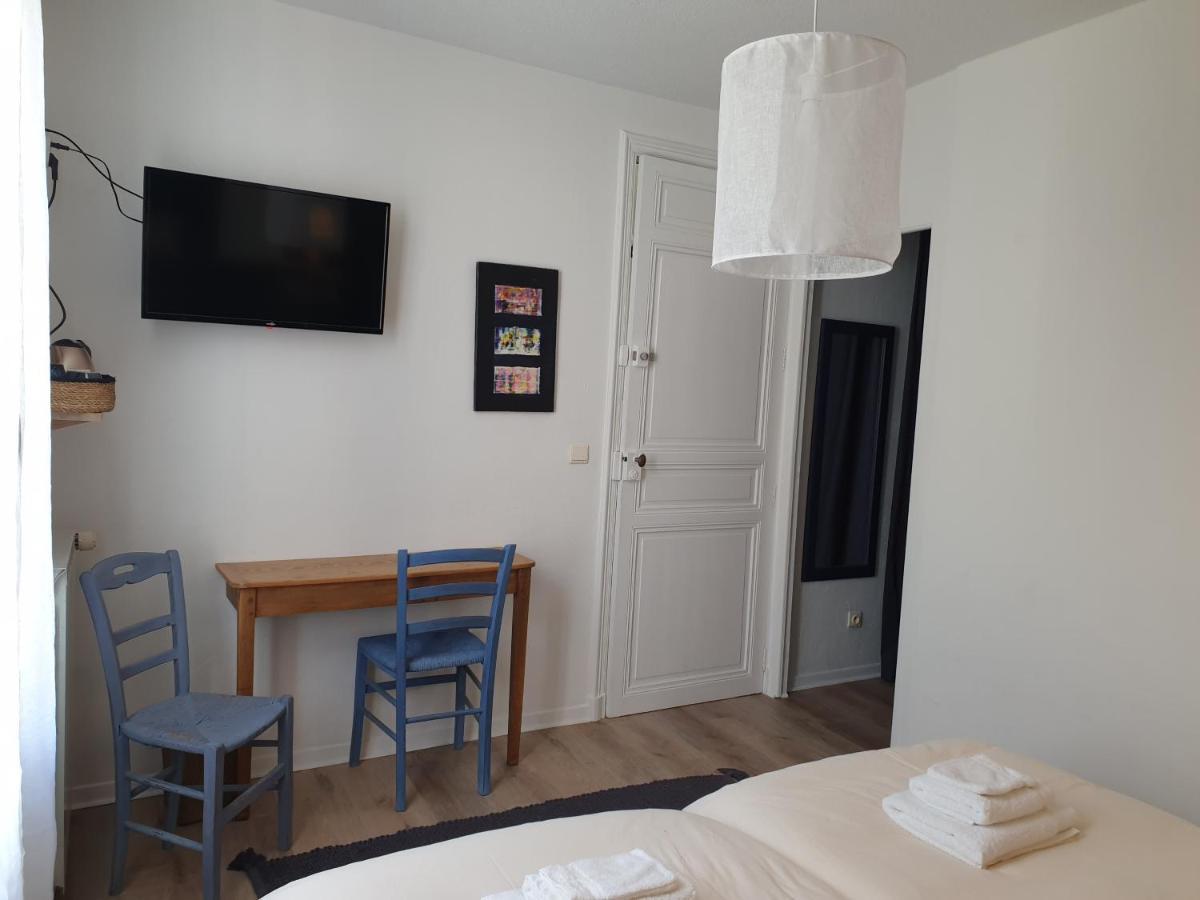Chambres D'Hotes Et Gites- L'Abri Sous Roche Tautavel Екстериор снимка