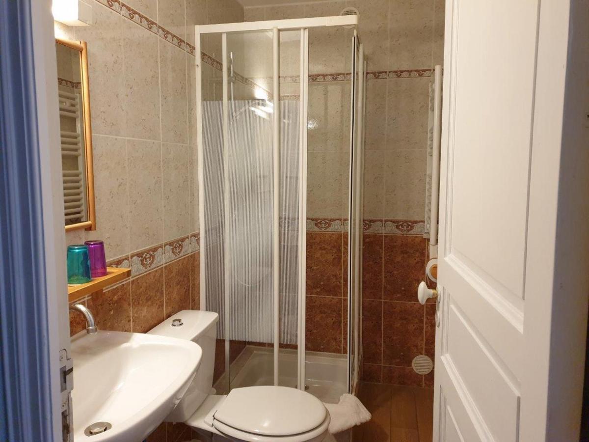 Chambres D'Hotes Et Gites- L'Abri Sous Roche Tautavel Екстериор снимка