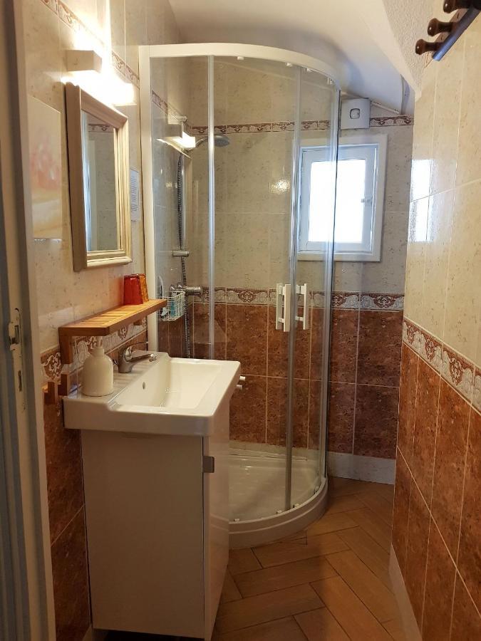 Chambres D'Hotes Et Gites- L'Abri Sous Roche Tautavel Екстериор снимка