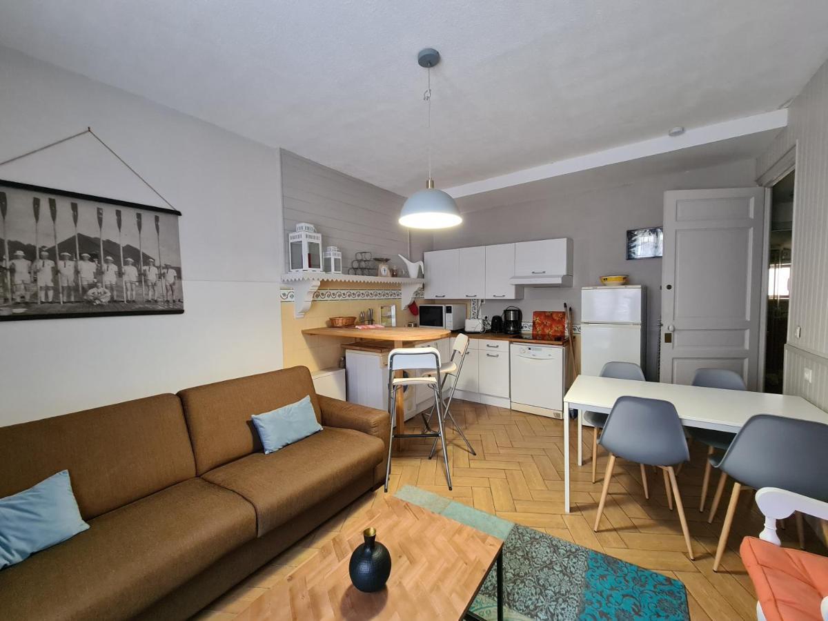 Chambres D'Hotes Et Gites- L'Abri Sous Roche Tautavel Екстериор снимка